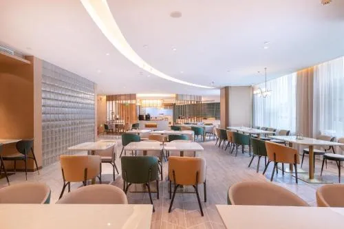 Image 2 of Atour Hotel Wuhan International Expo Center