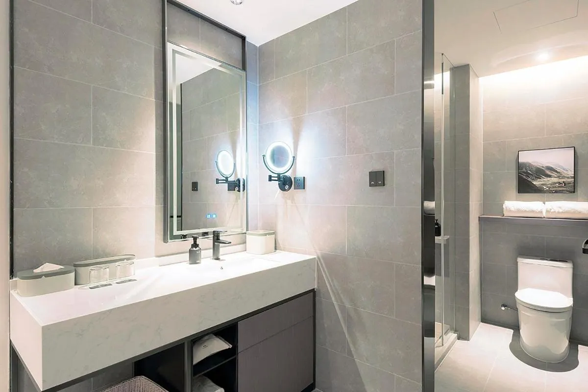 Image 2 of Atour Hotel Wuhan Optics Valley Square Yangjia Bay