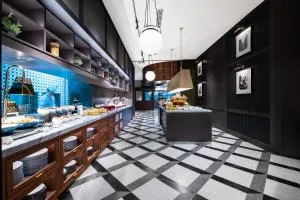 Image 3 of Intercity Wuhan Guanshan Avenue