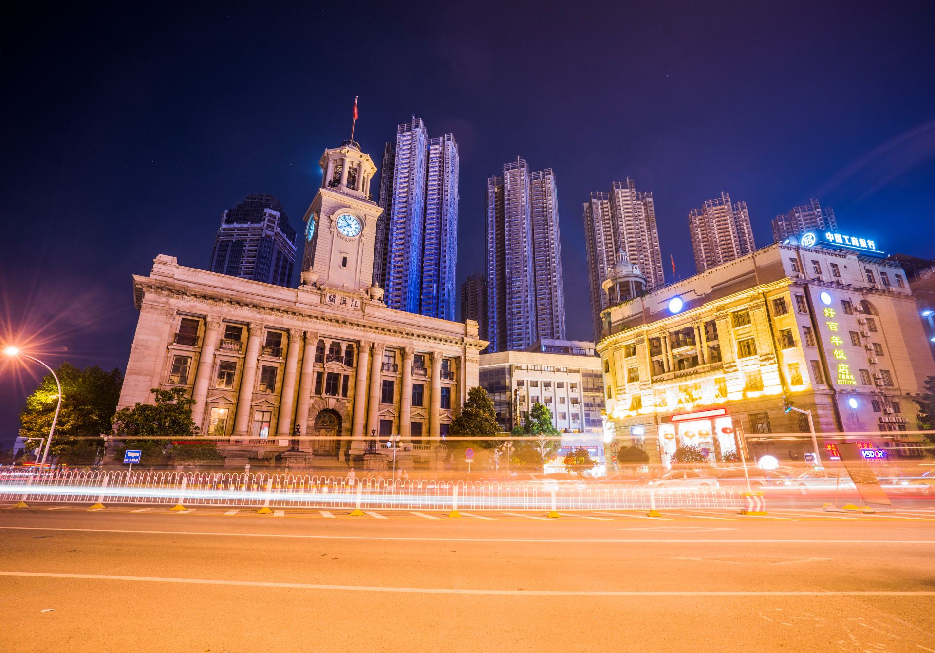 10 Luxury Hotels in Wuhan